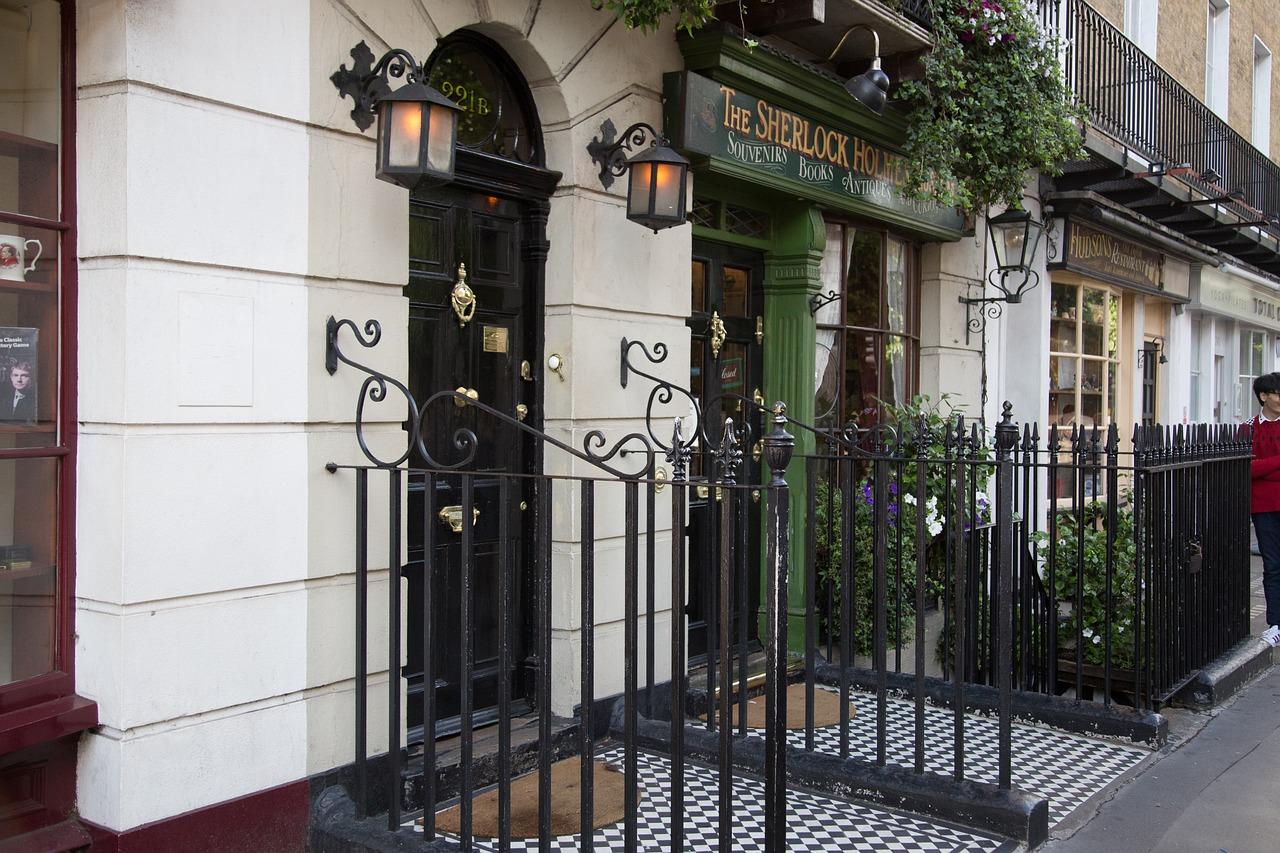 Behind the Scenes: Exploring the UK Through TV Show Filming Locations