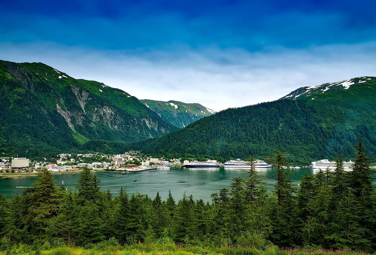 A Comprehensive Packing Guide for an Alaskan Cruise