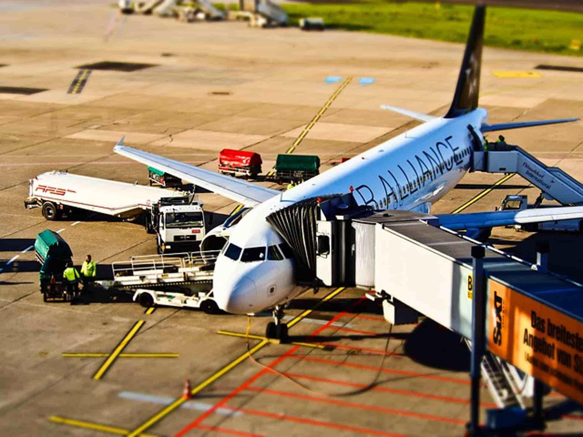 How to Find Cheap Flights and Accommodations in the U.S.
