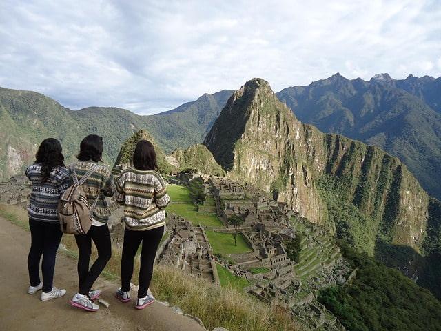 How to Travel on a Budget Without Sacrificing Adventure