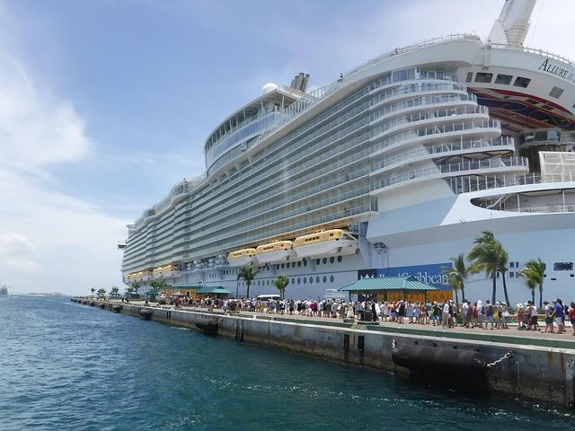 Staying in Touch at Sea: Connectivity Options Besides Wi-Fi