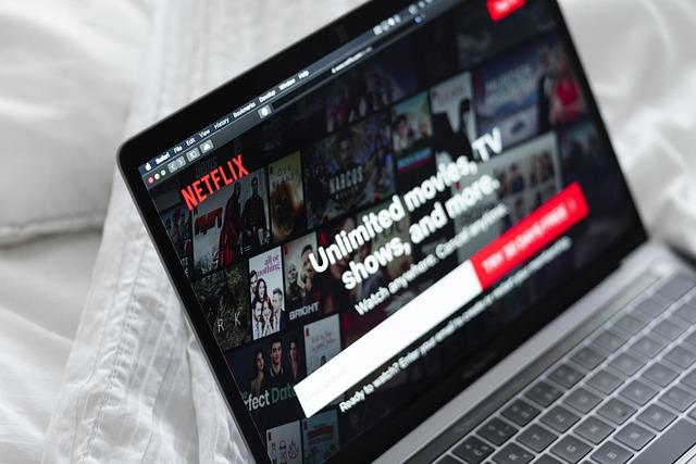 Your Guide to Downloading Netflix Shows Before Your Next Cruise