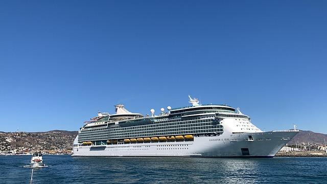 Can You Use Your Phone’s Data on a Cruise?