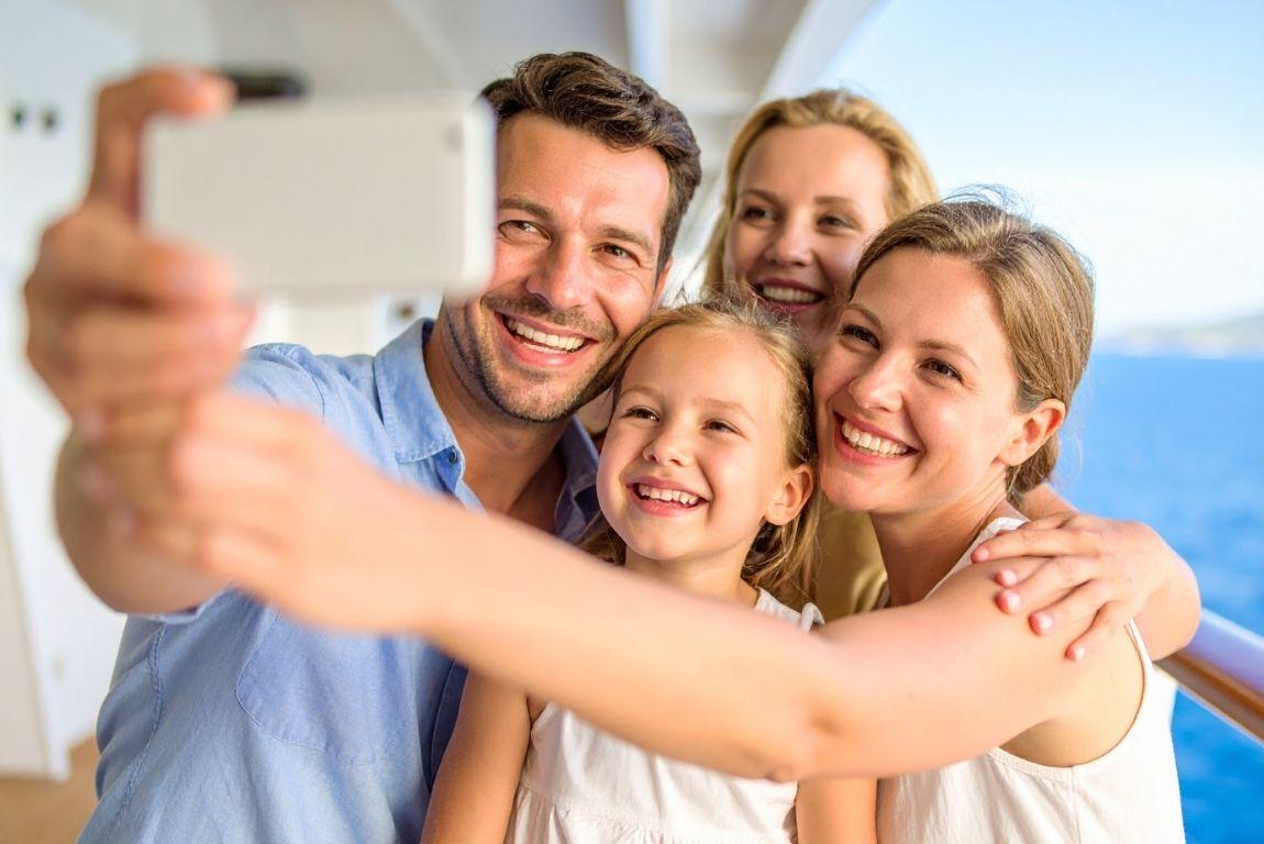 You Can’t Afford to Land Abroad Without These Skype Alternatives